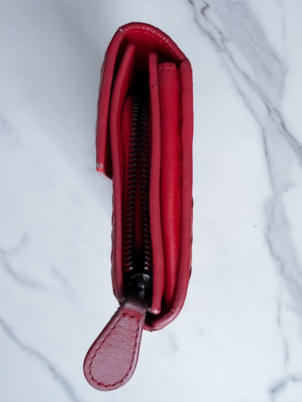 Bottega Venata  Intrecciato leather flap Wallet on chain - Picture 14 of 16